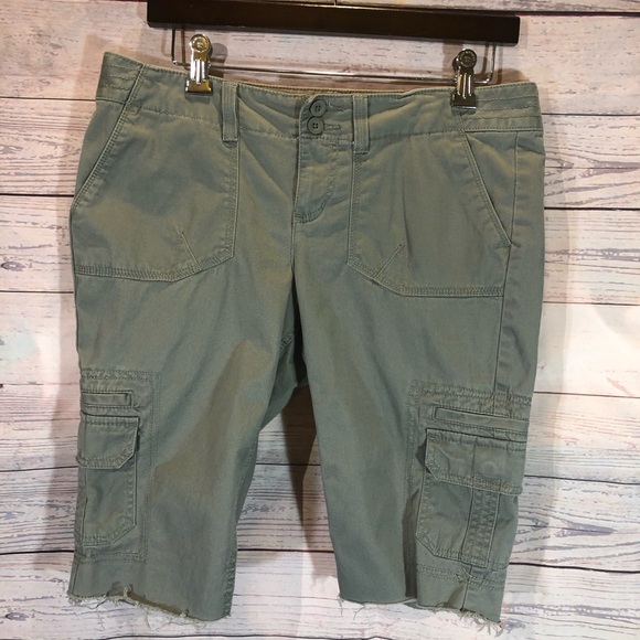 SO Cargo Shorts w/Raw Hems and Slits Sz 11 - Picture 1 of 15